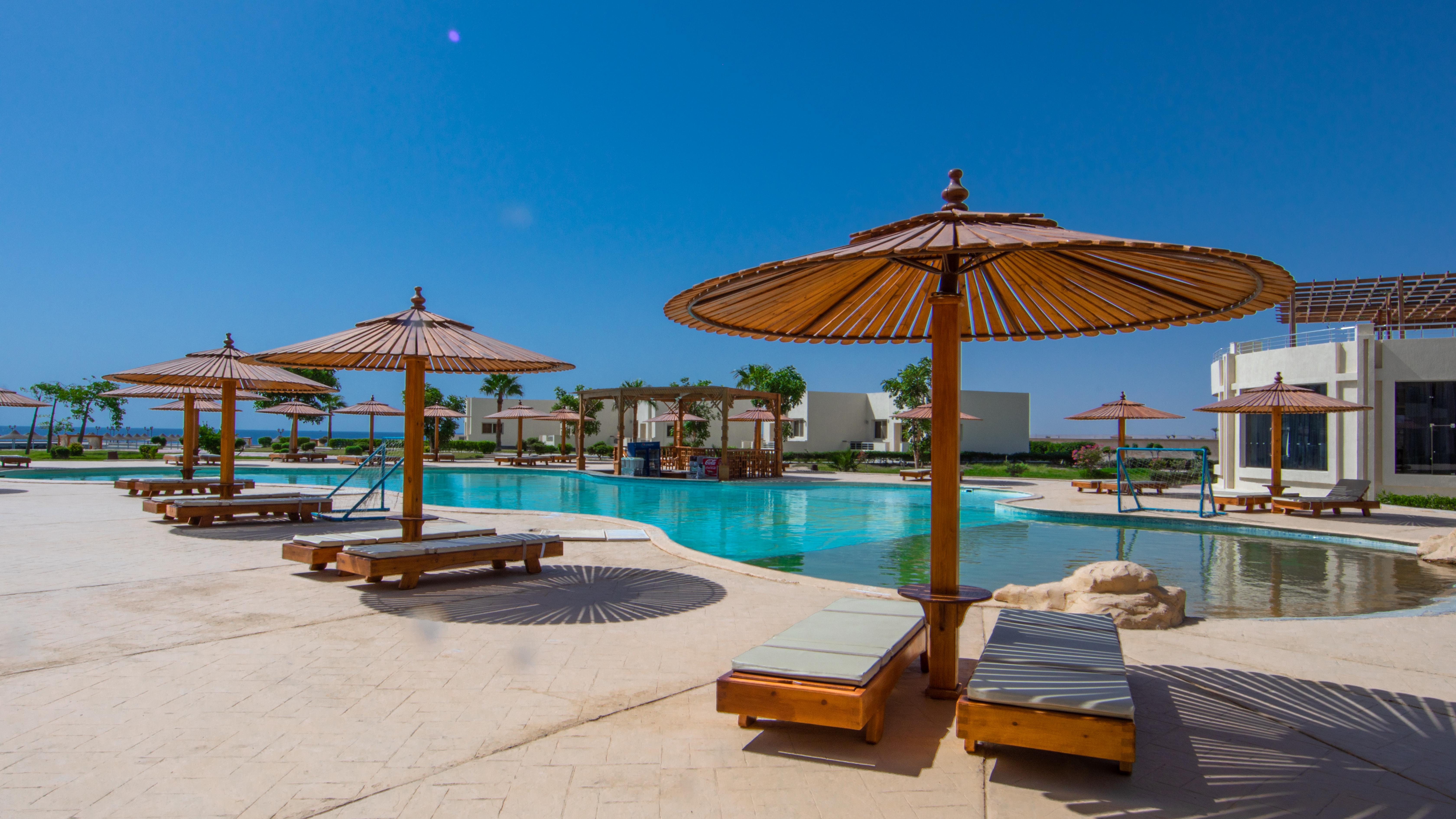 אתר נופש New Eagles Aqua Park 4*